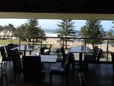Fat Fish Beachfront Bistro - Northern Rivers Accommodation 0