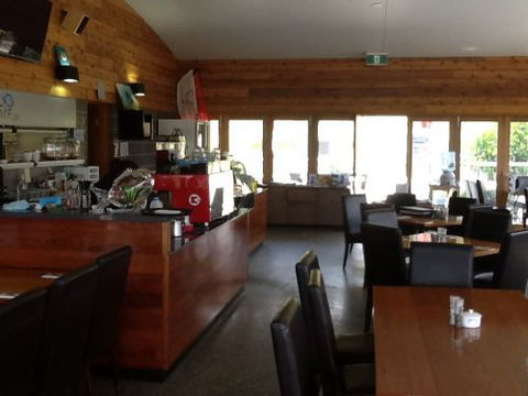 Fat Fish Beachfront Bistro - Northern Rivers Accommodation 3