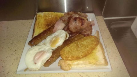 Glendon Street Cafe - Northern Rivers Accommodation 4