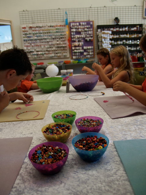 School Holiday One Hour Beading Workshops - Northern Rivers Accommodation 0