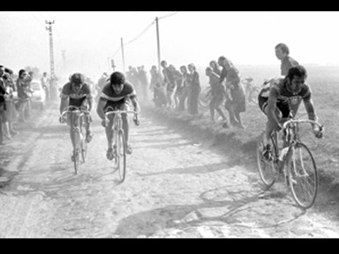 The Big Bike Film Night 'Feature Series' - A Sunday In Hell - Northern Rivers Accommodation 2