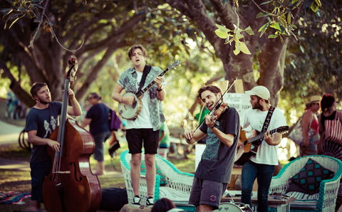 Buskers By The Lake - Northern Rivers Accommodation 1