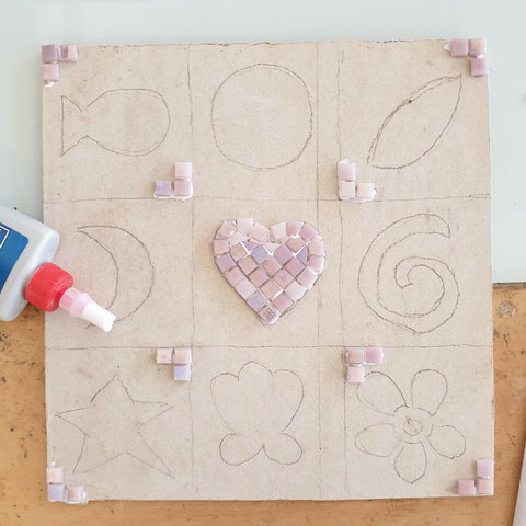 Intro To Mosaics Weekend With Leadlight By Ettore - Northern Rivers Accommodation 1