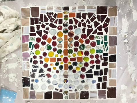 Intro To Mosaics Weekend With Leadlight By Ettore - Northern Rivers Accommodation 2