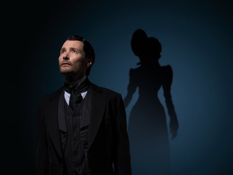 The Woman In Black By Susan Hill And Stephen Mallatrat - Northern Rivers Accommodation 0
