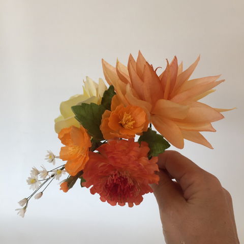 Wafer Paper Flower Class: Autumn Flowers - Northern Rivers Accommodation 0