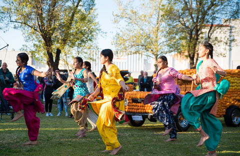 Griffith Spring Fest -  Multicultural Festival - Northern Rivers Accommodation 0