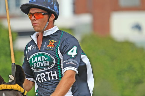 Land Rover Polo In The City - Northern Rivers Accommodation 1