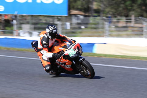 QR Moto Ride Days At Queensland Raceways! - Northern Rivers Accommodation 1