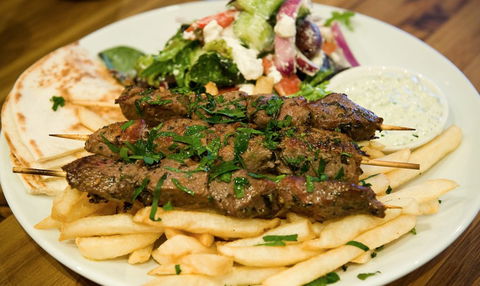 Nikos Restaurant Bar - Northern Rivers Accommodation 3