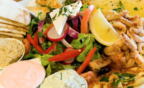Nikos Restaurant Bar - Northern Rivers Accommodation 4