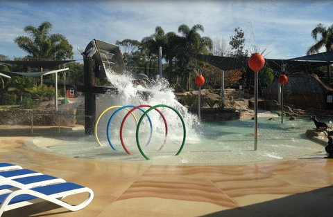 Blue Dolphin Holiday Resort - Northern Rivers Accommodation 1