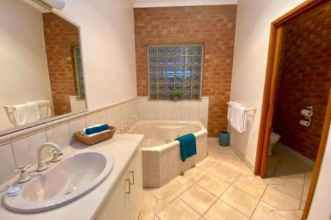 Best Western Coastal Waters Motor Inn - Northern Rivers Accommodation 7
