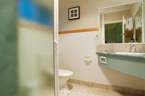 The Waterfront Wynyard - Northern Rivers Accommodation 7