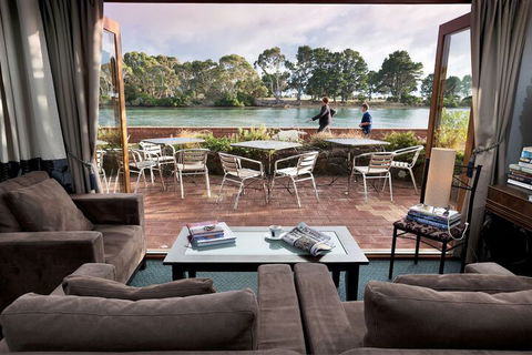 The Waterfront Wynyard - Northern Rivers Accommodation 3