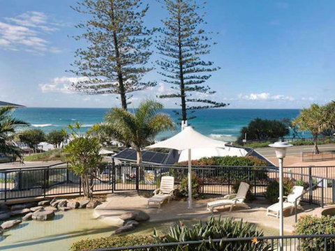 Beach Retreat Coolum - Northern Rivers Accommodation 1