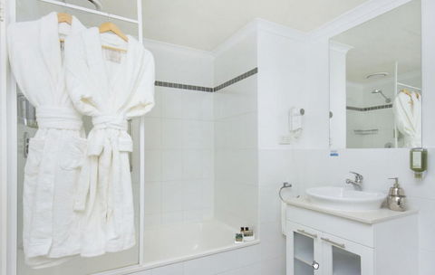 Pacific Suites Canberra - Northern Rivers Accommodation 6