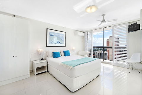 ULTIQA Beach Haven At Broadbeach - Northern Rivers Accommodation 5