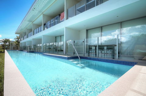 Pool Port Douglas - Northern Rivers Accommodation 6
