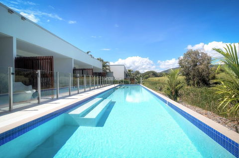 Pool Port Douglas - Northern Rivers Accommodation 2