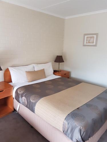 Econo Lodge Hacienda Motel Geelong - Northern Rivers Accommodation 4