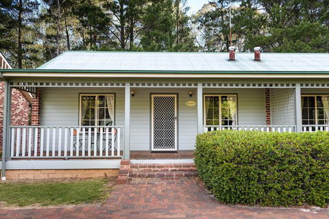 Federation Gardens & Possums Hideaway - Northern Rivers Accommodation 5