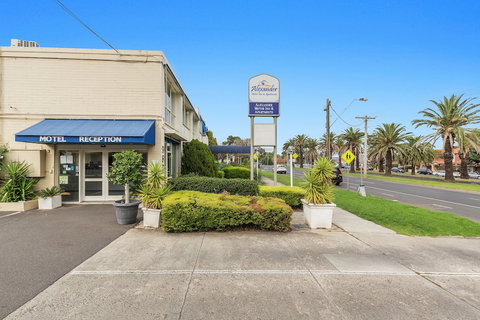Alexander Motor Inn & Apartments - Northern Rivers Accommodation 2