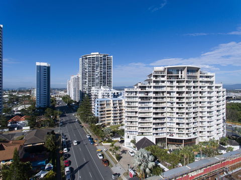 Broadbeach Savannah Hotel & Resort - Northern Rivers Accommodation 3