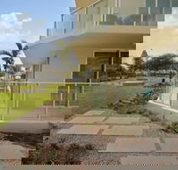 Hi Surf Beachfront Resort Apartments - Northern Rivers Accommodation