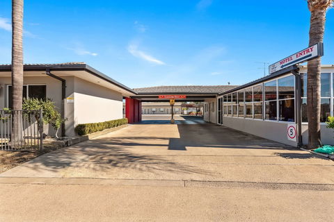 Econo Lodge Moree Spa Motor Inn - Northern Rivers Accommodation 5