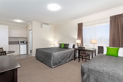Redcliffe Motor Inn - Northern Rivers Accommodation 3
