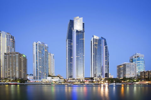 Mantra Circle On Cavill - Northern Rivers Accommodation 0