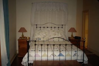 Robe House - Northern Rivers Accommodation 3