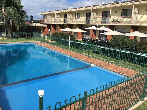 Redhill Tamworth Motor Inn & Conference Centre - Northern Rivers Accommodation 1