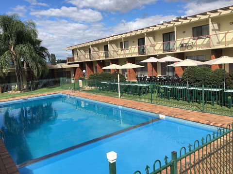 Redhill Tamworth Motor Inn & Conference Centre - Northern Rivers Accommodation 4