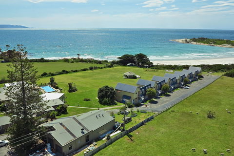 Diamond Island Resort & Bicheno Penguin Show - Northern Rivers Accommodation 5