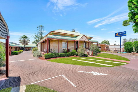 Comfort Inn Warwick - Northern Rivers Accommodation 2