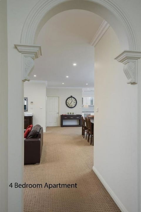 Charles Sturt Suites & Apartments - Northern Rivers Accommodation 2