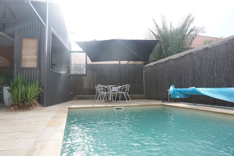 Charles Sturt Suites & Apartments - Northern Rivers Accommodation 4