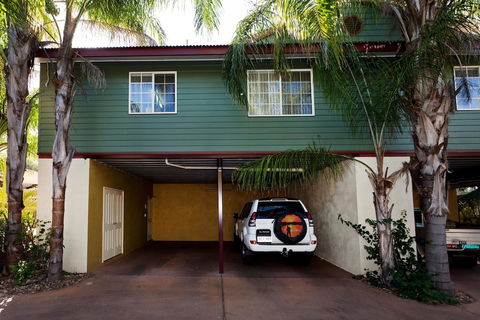Alice On Todd Apartments - Northern Rivers Accommodation 1