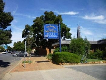 Nicholas Royal Motel - Northern Rivers Accommodation 2