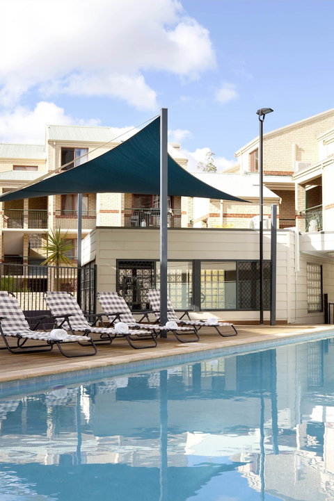 Mont Clare Boutique Apartments - Northern Rivers Accommodation 1