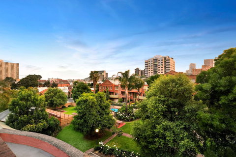 Comfort Apartments Royal Gardens - Northern Rivers Accommodation 2