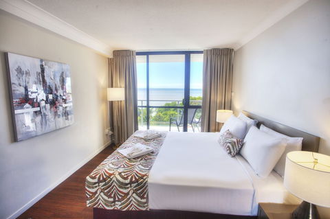Cairns Plaza Hotel - Northern Rivers Accommodation 6