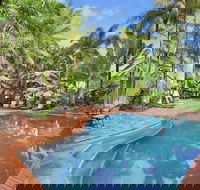 Tropic Towers Apartments - Northern Rivers Accommodation