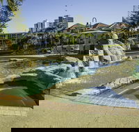 Paradise Island Resort - Northern Rivers Accommodation
