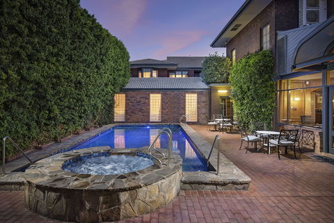 Adelaide Inn - Northern Rivers Accommodation 0