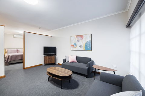 Adelaide Inn - Northern Rivers Accommodation 1