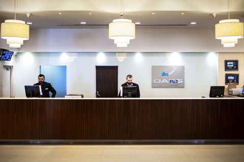 Oaks Glenelg Plaza Pier Suites - Northern Rivers Accommodation 4