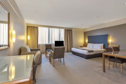Stamford Plaza Adelaide - Northern Rivers Accommodation 6